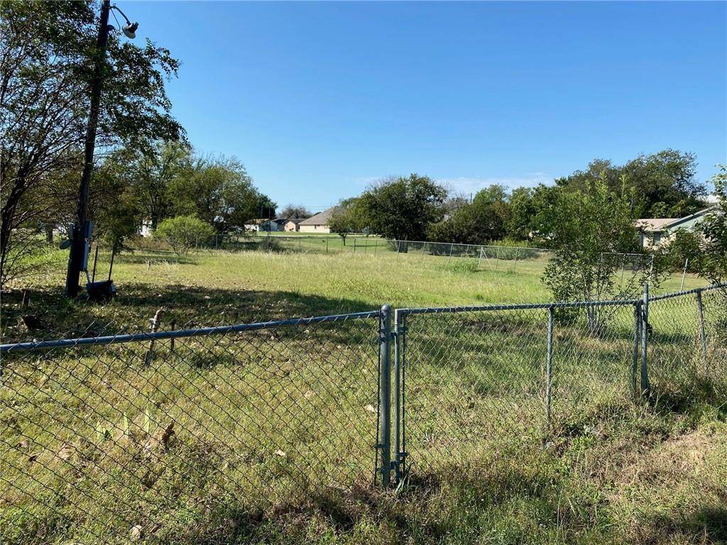 404 Browning ST, Manor, TX 78653