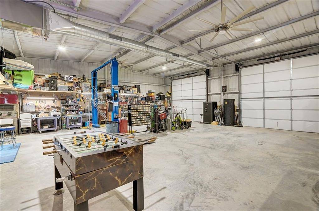 340 MIDDLETON RD, Spicewood, TX 78669