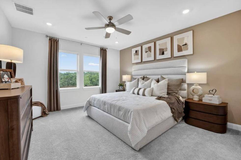 5905 Taunte DR, Del Valle, TX 78617