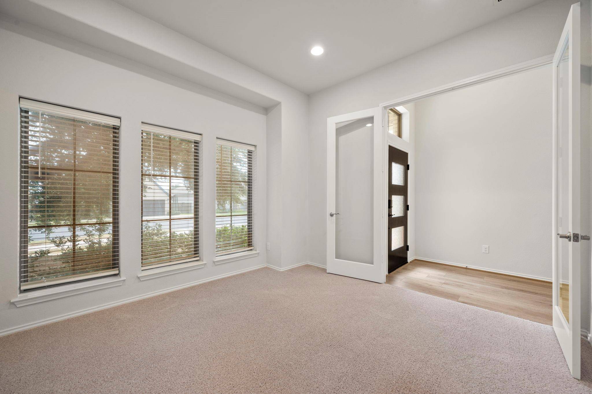 1113 Round Mountain PASS, Georgetown, TX 78628