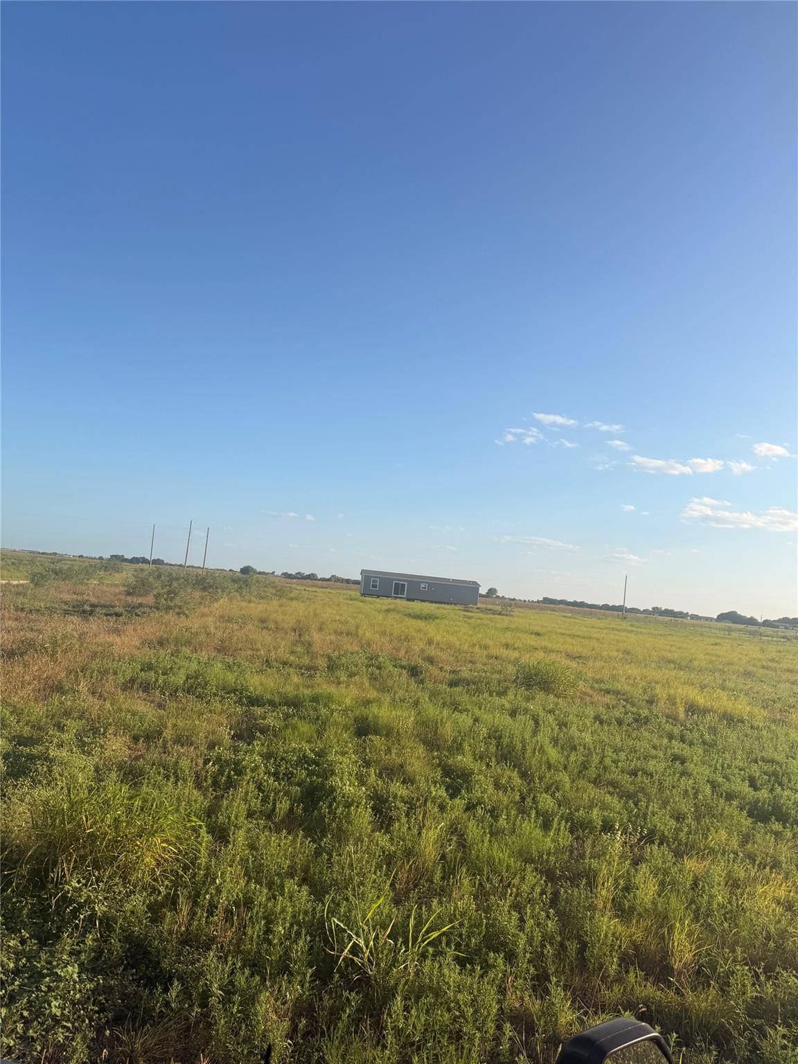 437 CR 423, Taylor, TX 76574