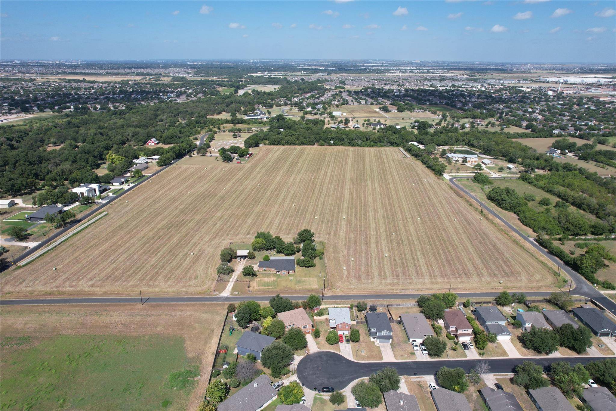 CR 135 @ Coyote Trail County Road 135 RD, Hutto, TX 78634