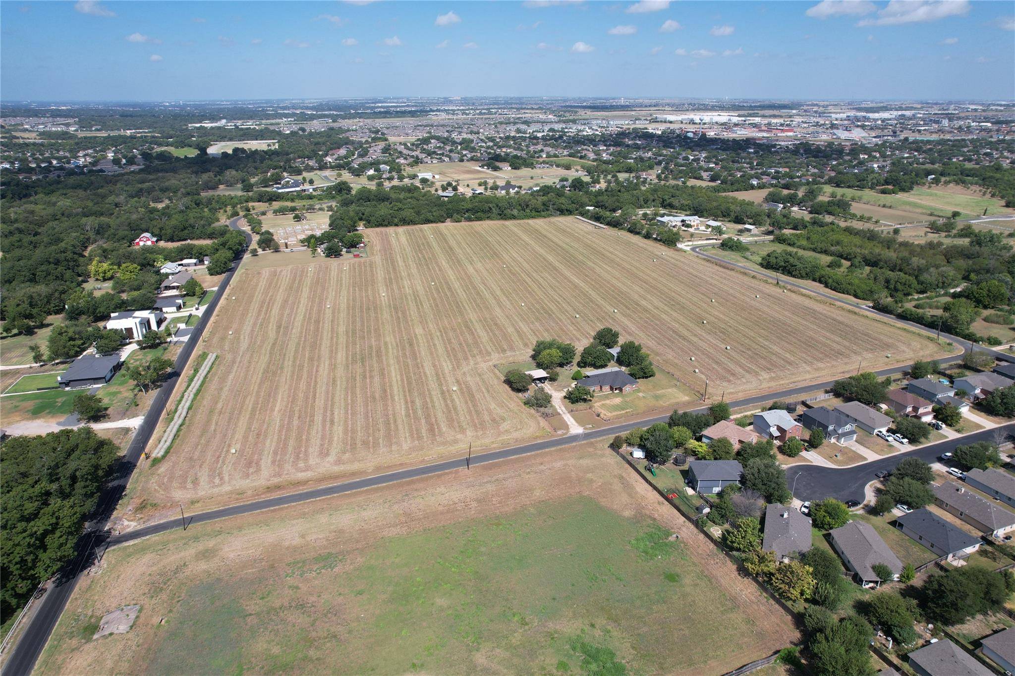 CR 135 @ Coyote Trail County Road 135 RD, Hutto, TX 78634