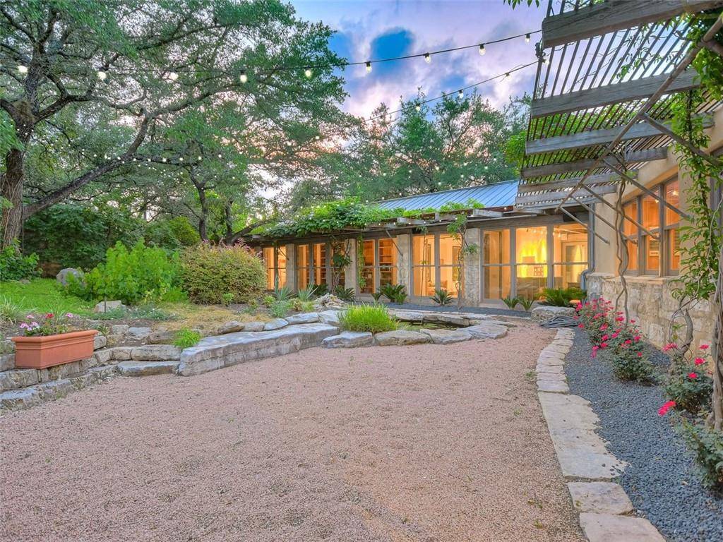 25014 Pedernales Canyon TRL, Spicewood, TX 78669