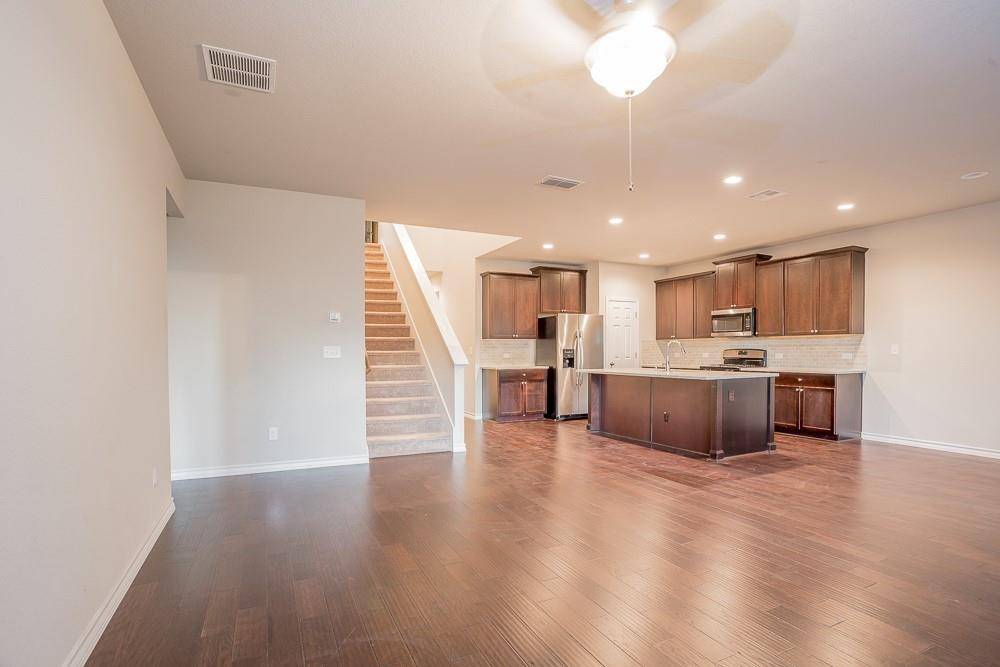 1348 Eagle Ray ST, Leander, TX 78641