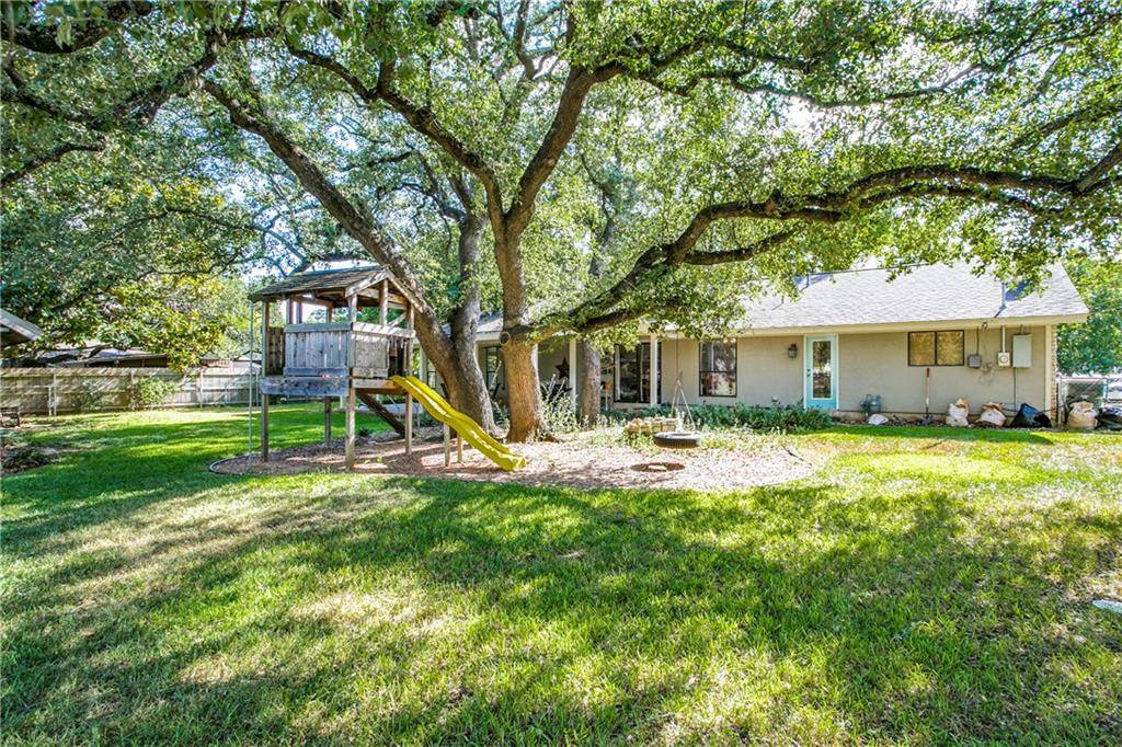 2203 Westwood LN, Georgetown, TX 78628