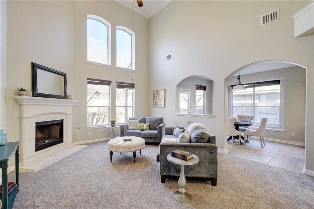 561 Middle Creek DR, Buda, TX 78610