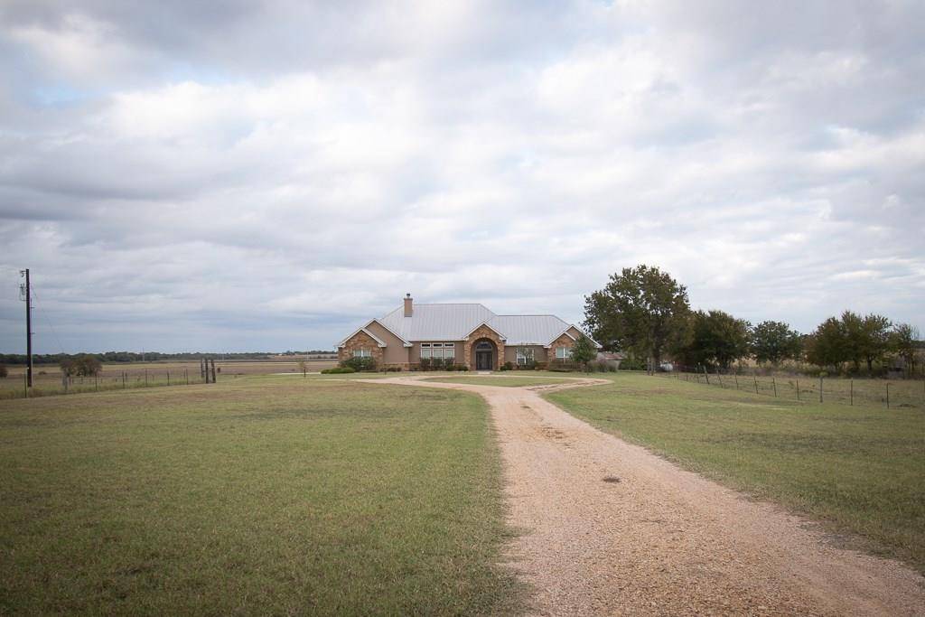 274 County Road 445, Thorndale, TX 76577