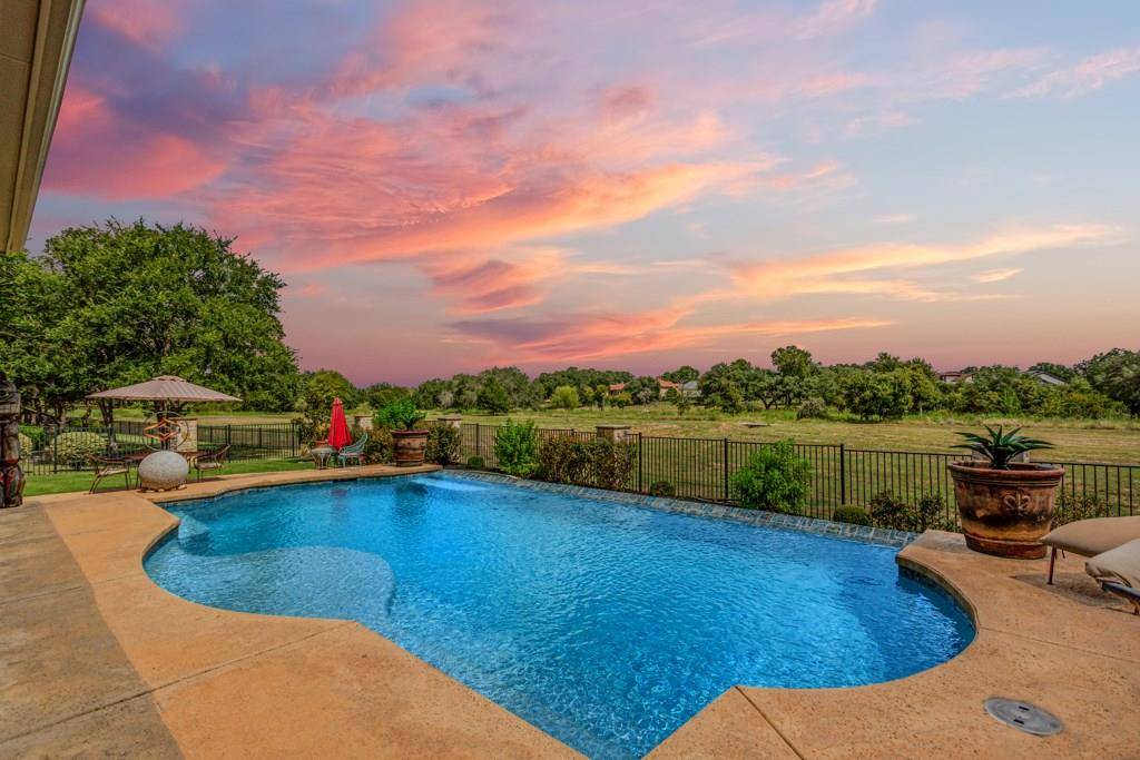 125 Dovetail LN, Georgetown, TX 78628