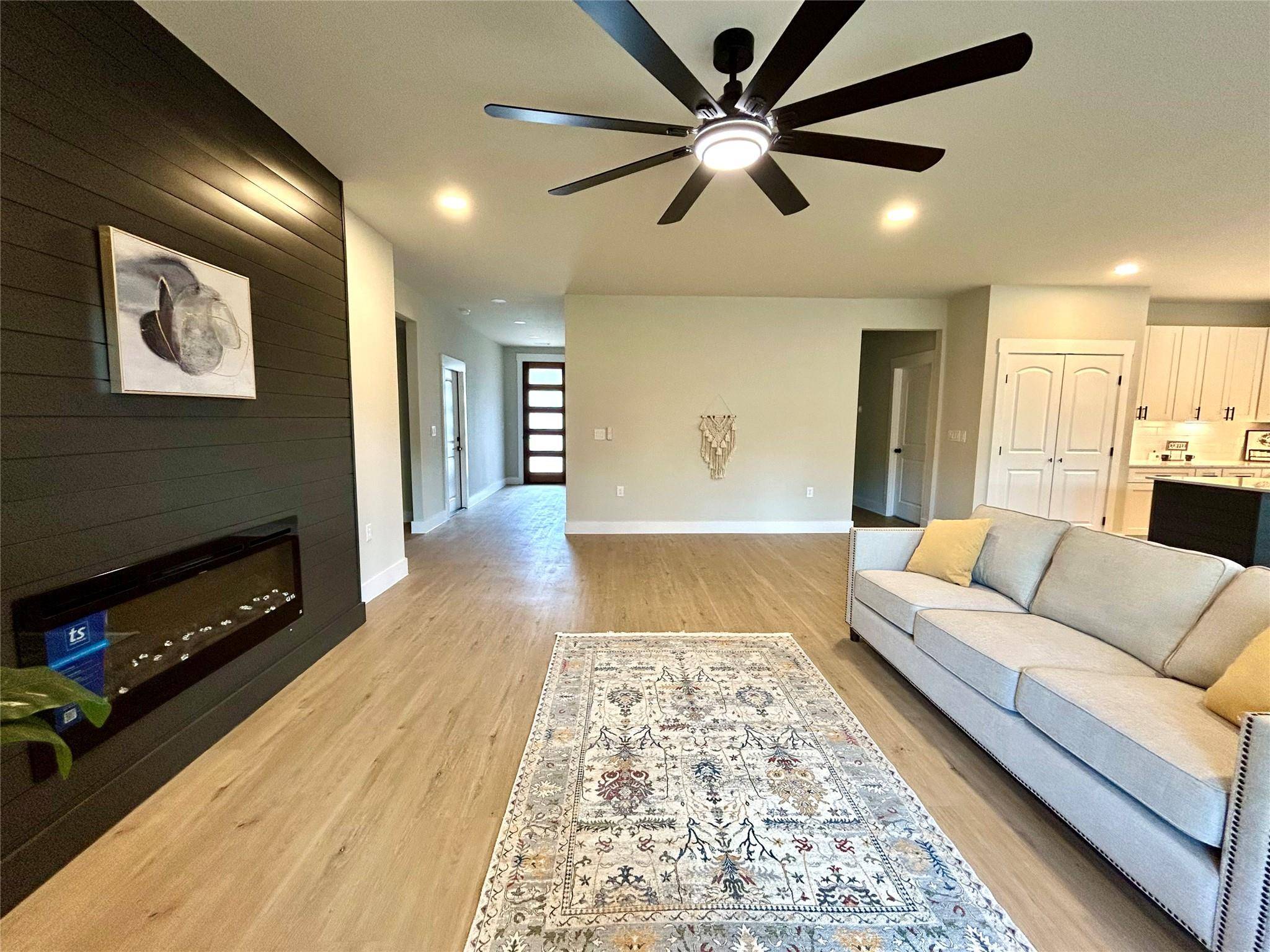 104 Waimanalo LN, Bastrop, TX 78602