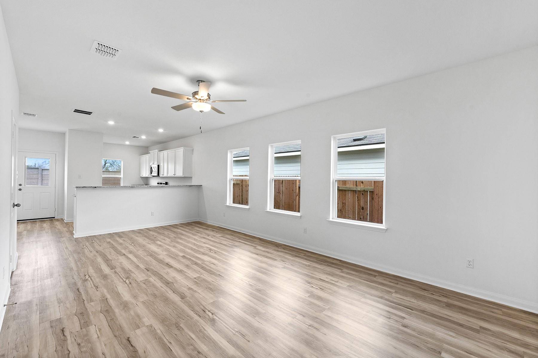 14408 Wahlbergs WAY, Elgin, TX 78621