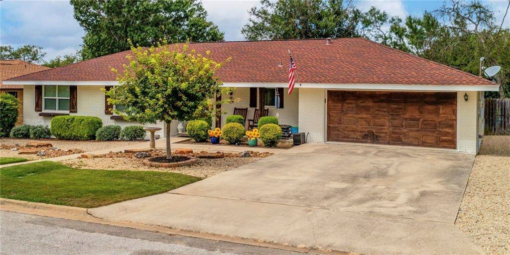 122 Erin DR, Kerrville, TX 78028