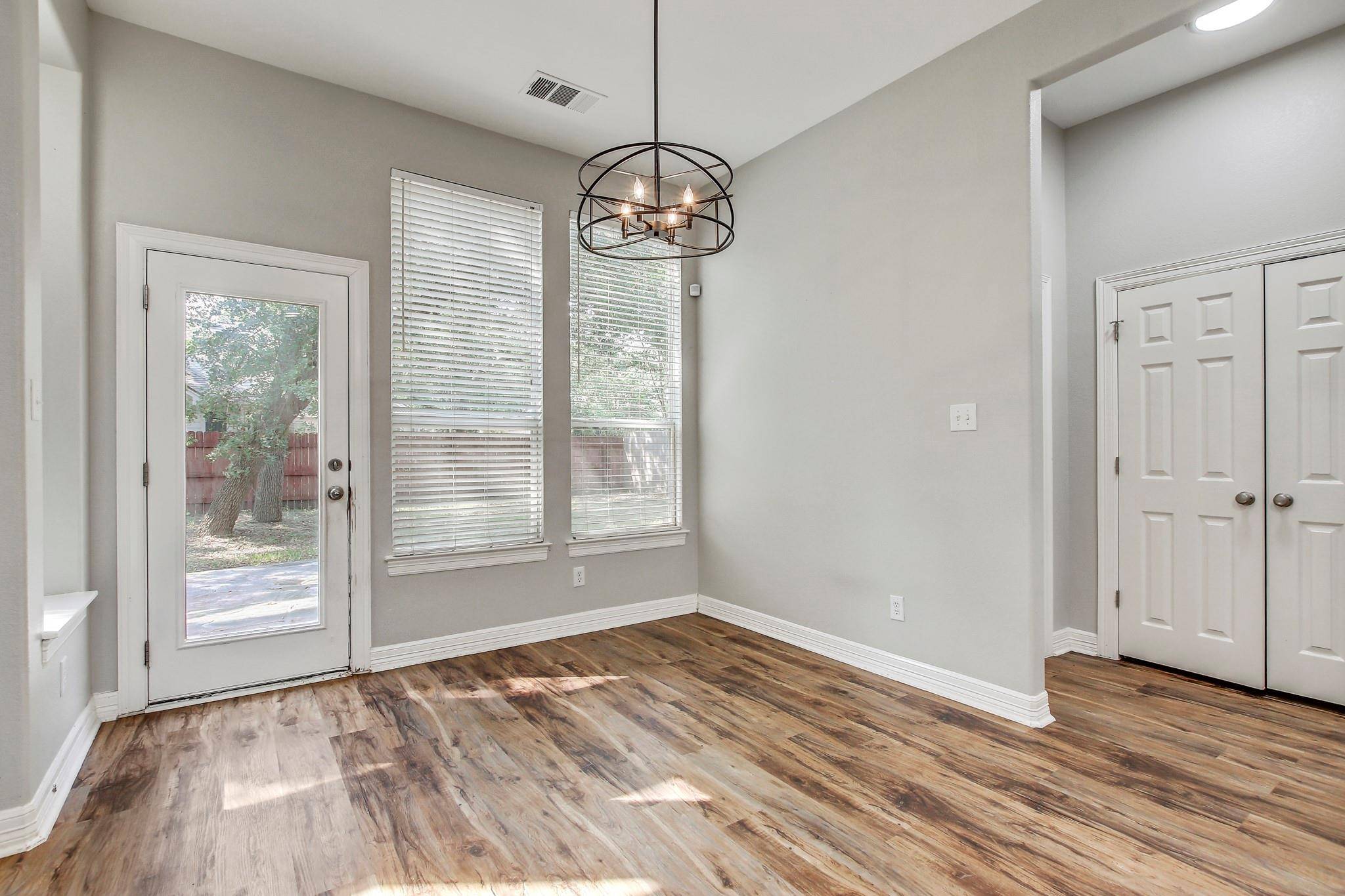 140 Fairwood DR, Georgetown, TX 78628
