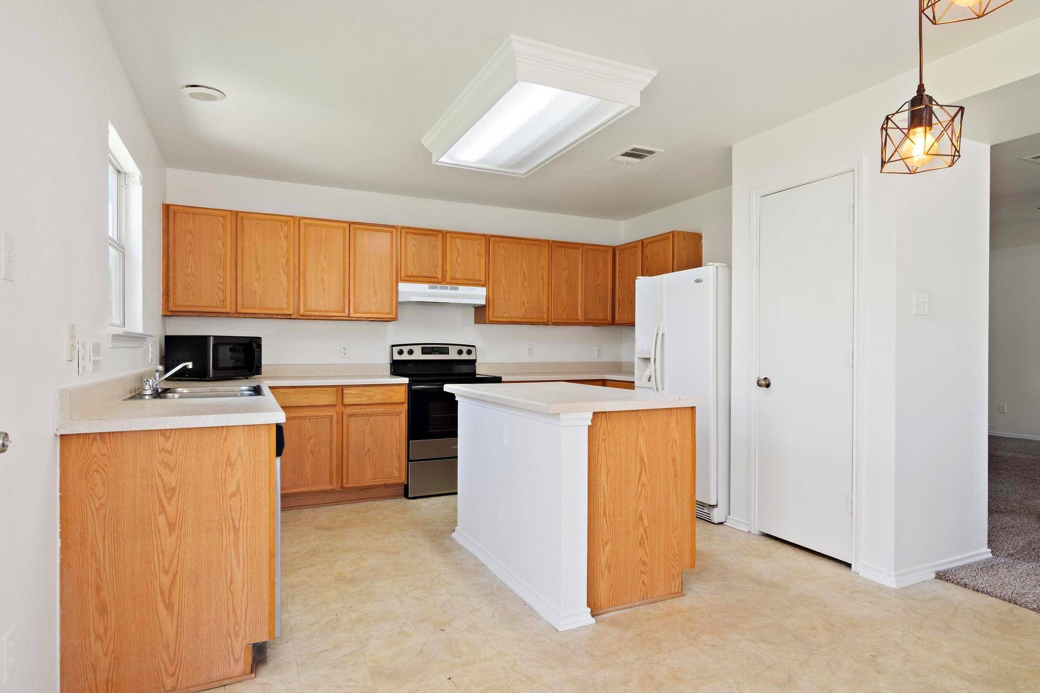 2207 Kuykendall DR, Georgetown, TX 78626