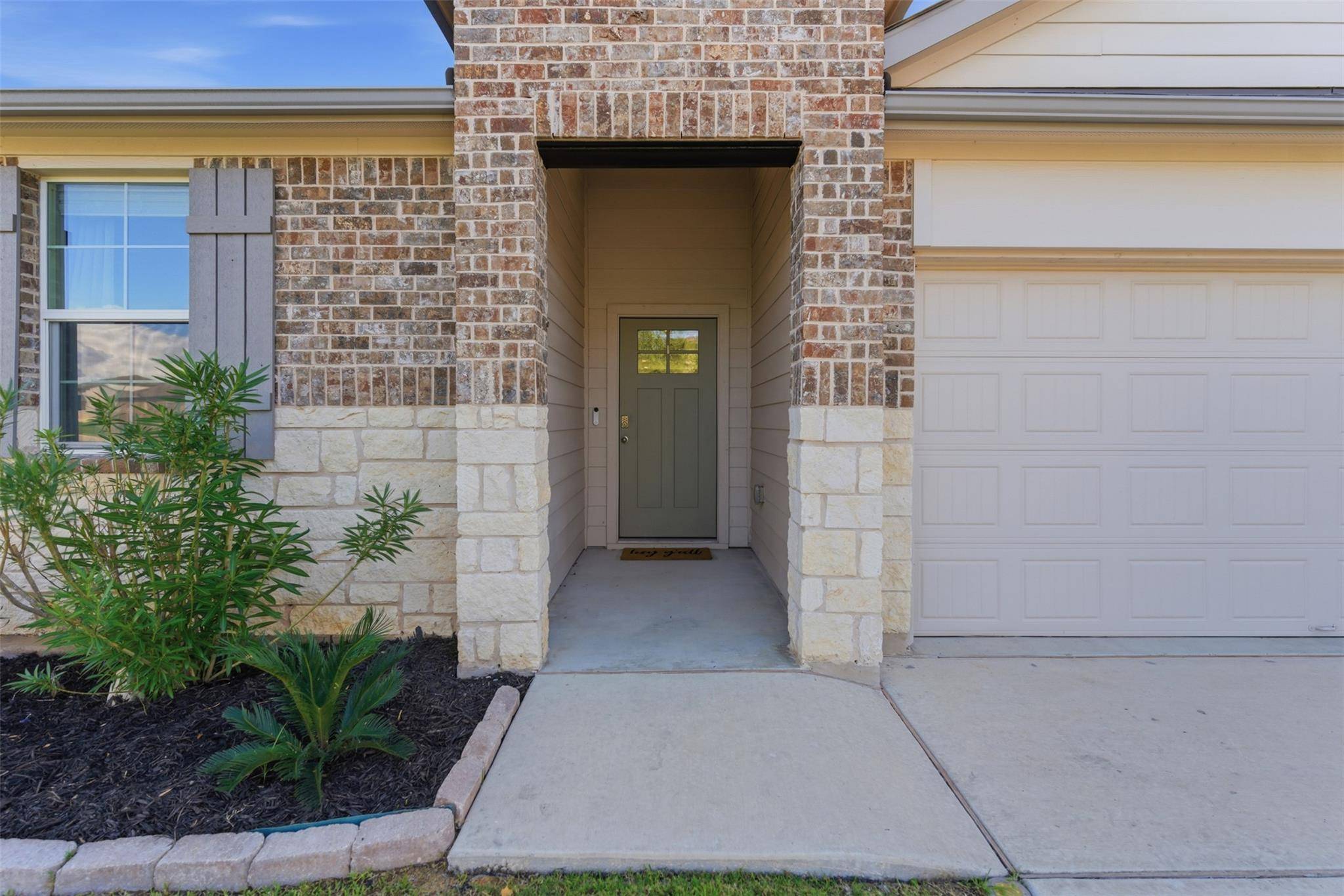 220 Apache Plum DR, Kyle, TX 78640