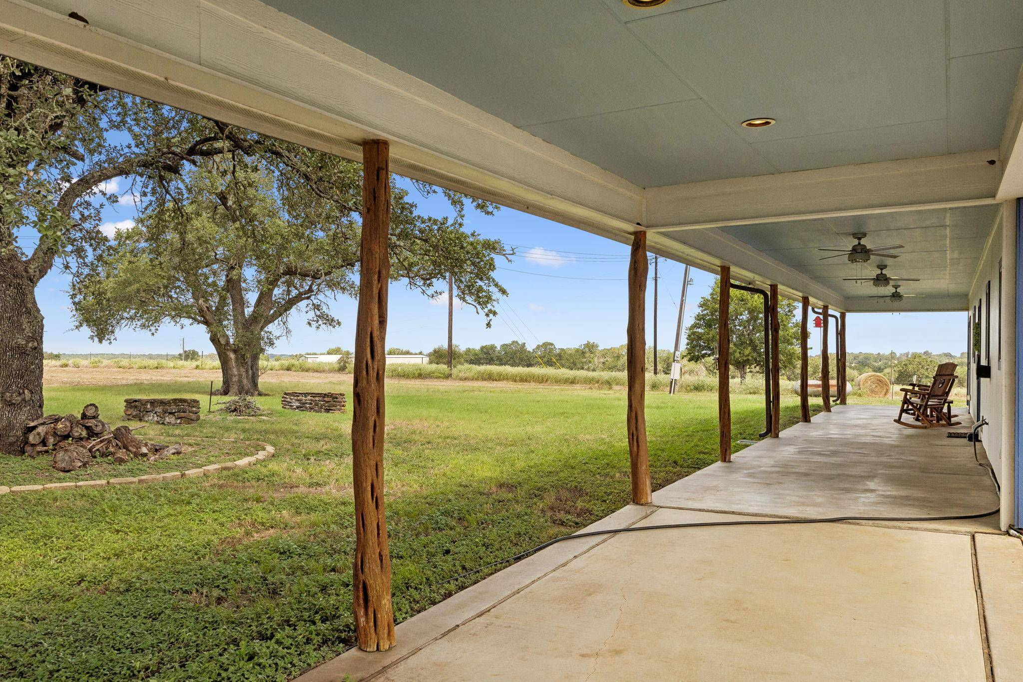 1034 County Road 202, Paige, TX 78659