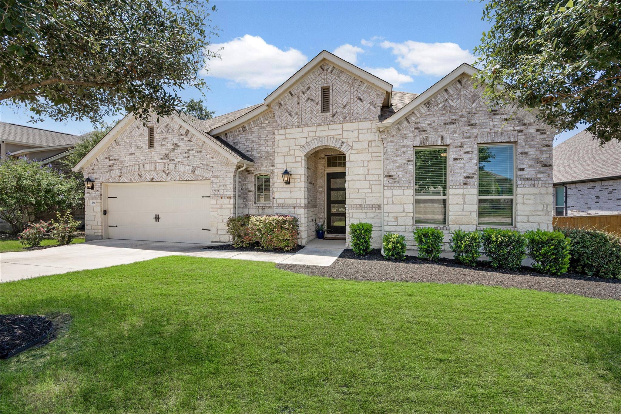 619 Painted Creek WAY, Kyle, TX 78640