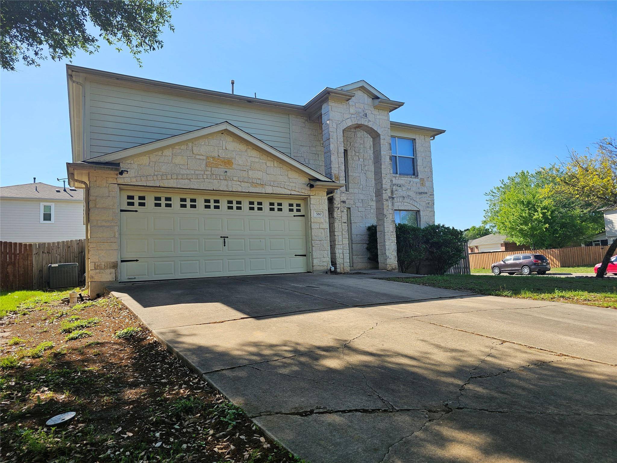 580 Hometown PKWY, Kyle, TX 78640