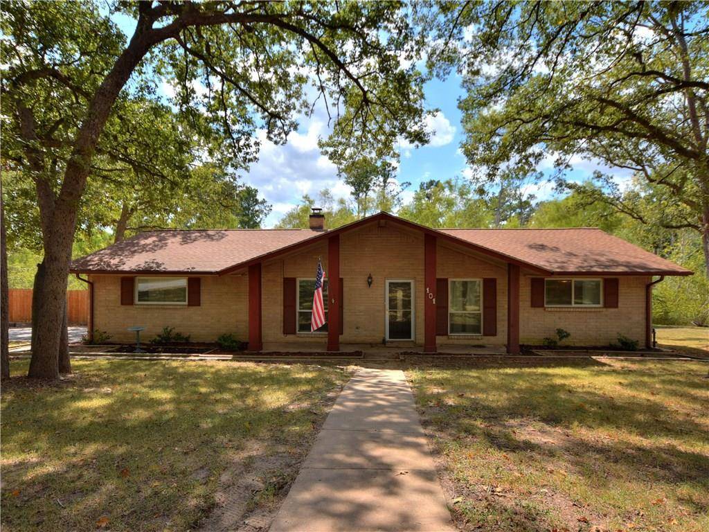 101 W Wiamea CT, Bastrop, TX 78602