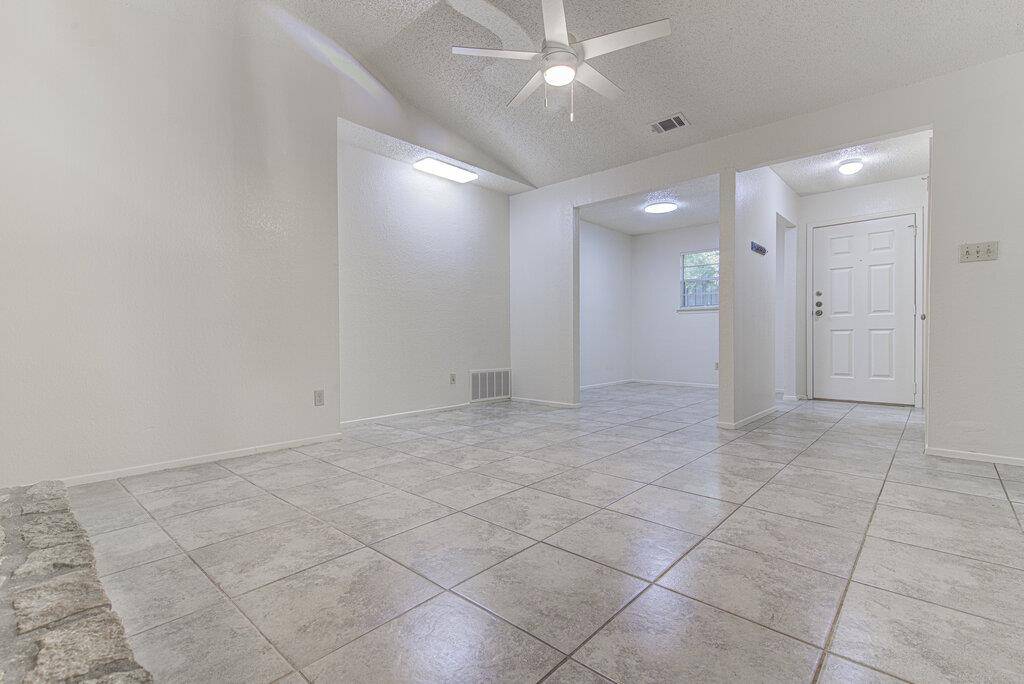 824 King Albert ST #A, Austin, TX 78745