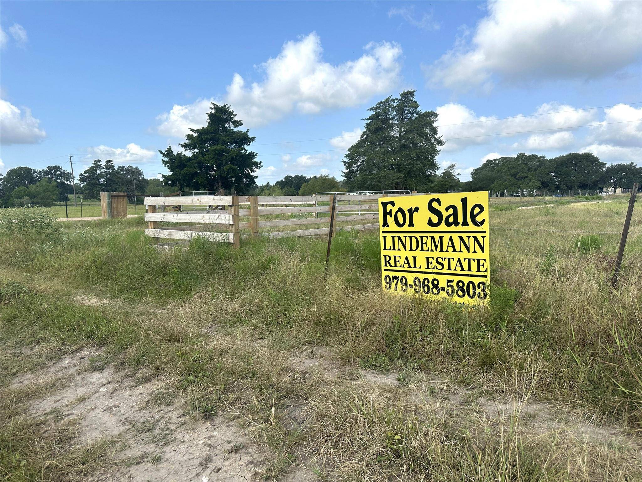 8345 Farm To Market 2145, La Grange, TX 78945