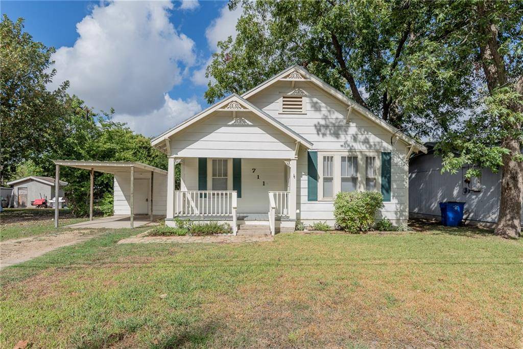 711 Lizzie ST, Taylor, TX 76574