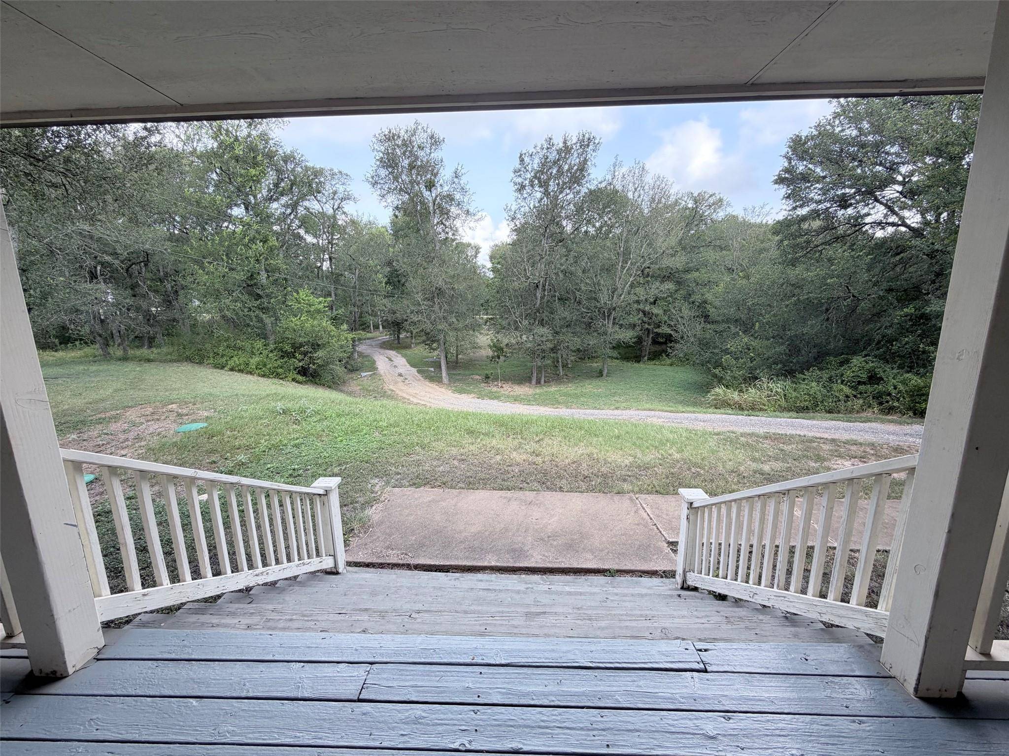 123 Mesa Verde DR, Cedar Creek, TX 78612