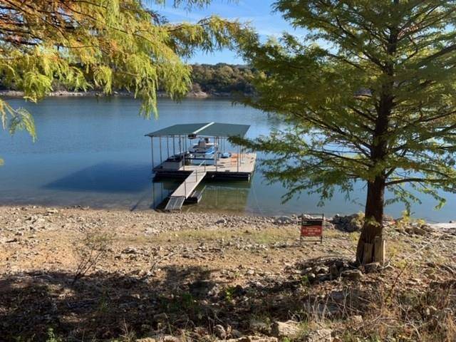 1247 Lakeshore DR, Spicewood, TX 78669