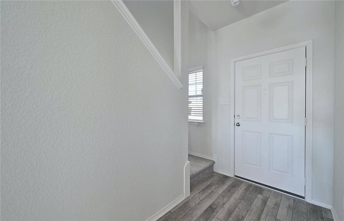 147 Longstraw DR, Buda, TX 78610