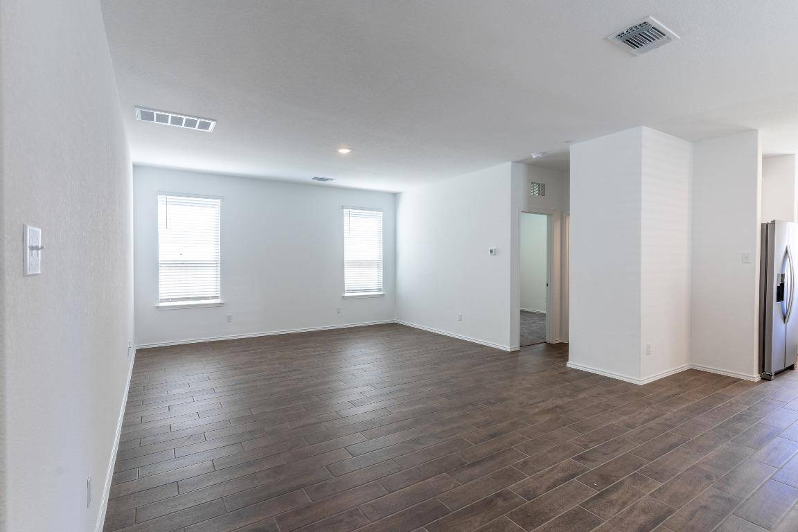 308 Redonda DR, Liberty Hill, TX 78642