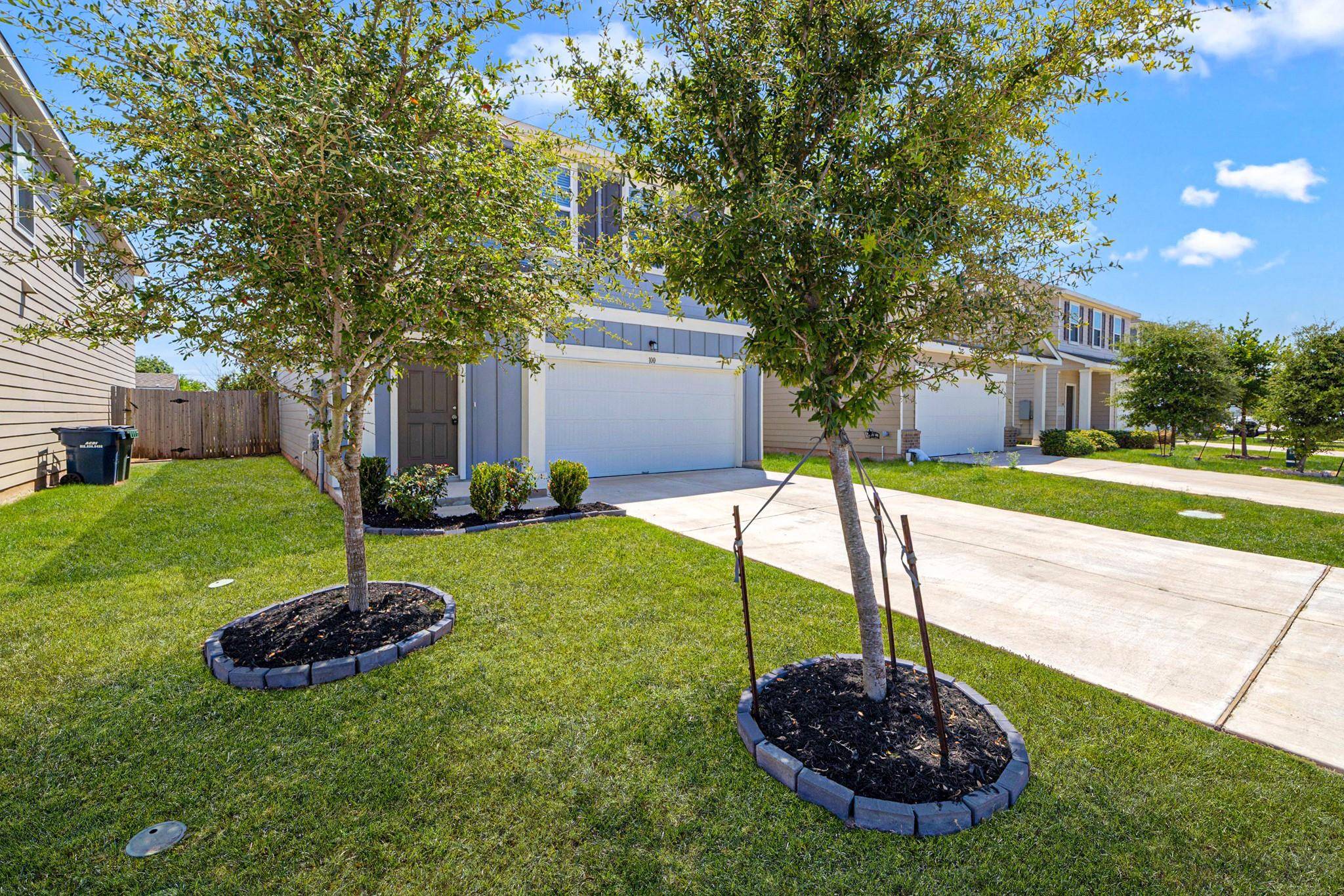100 Waterbuck LOOP, Hutto, TX 78634