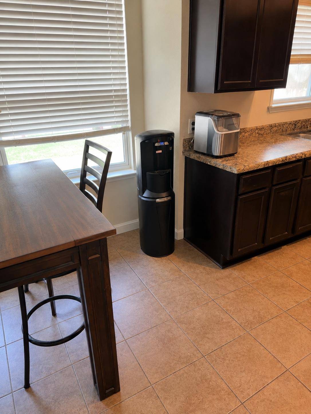 124 Langtry LN, Jarrell, TX 76537