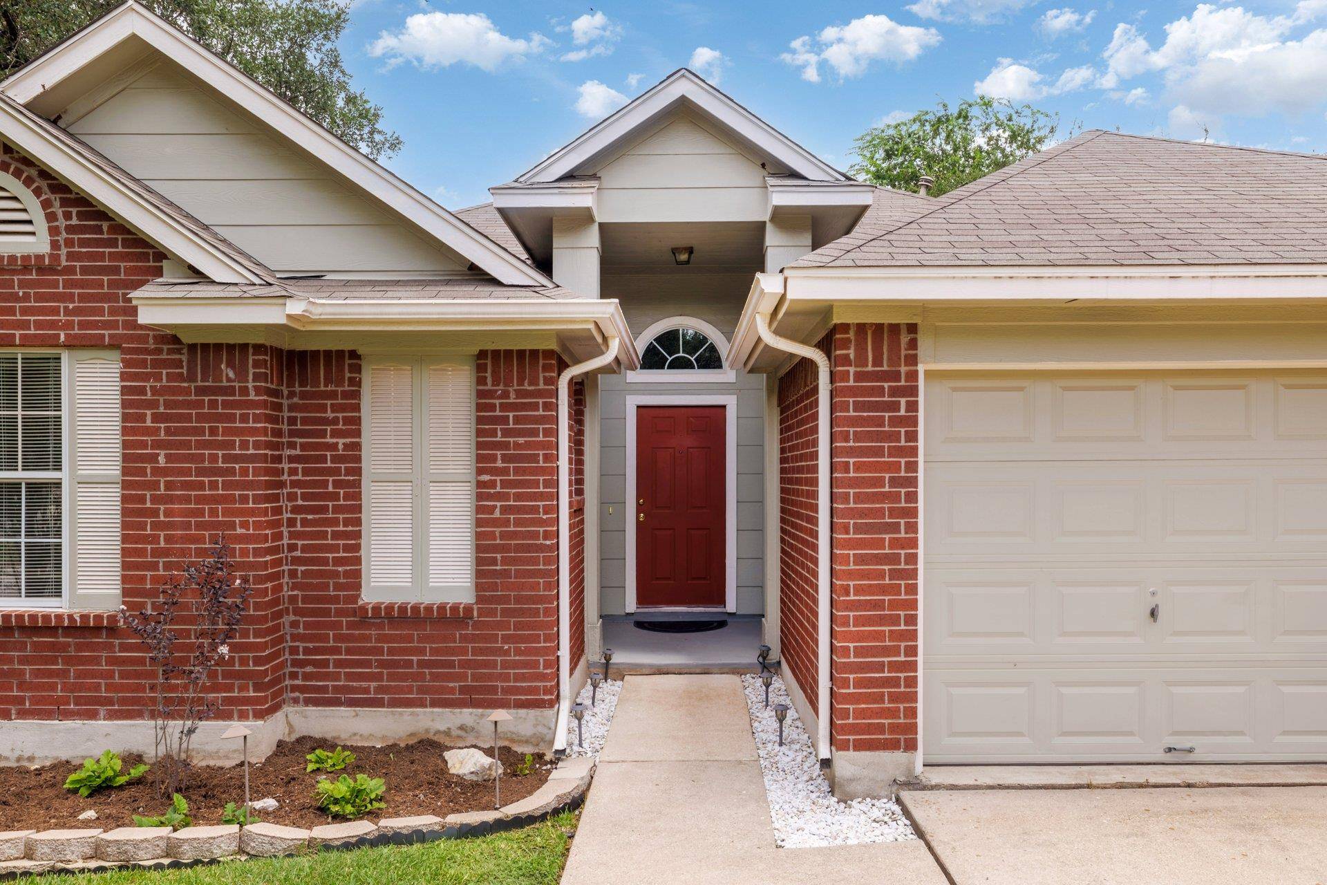1706 COLUMBINE LN, Leander, TX 78641