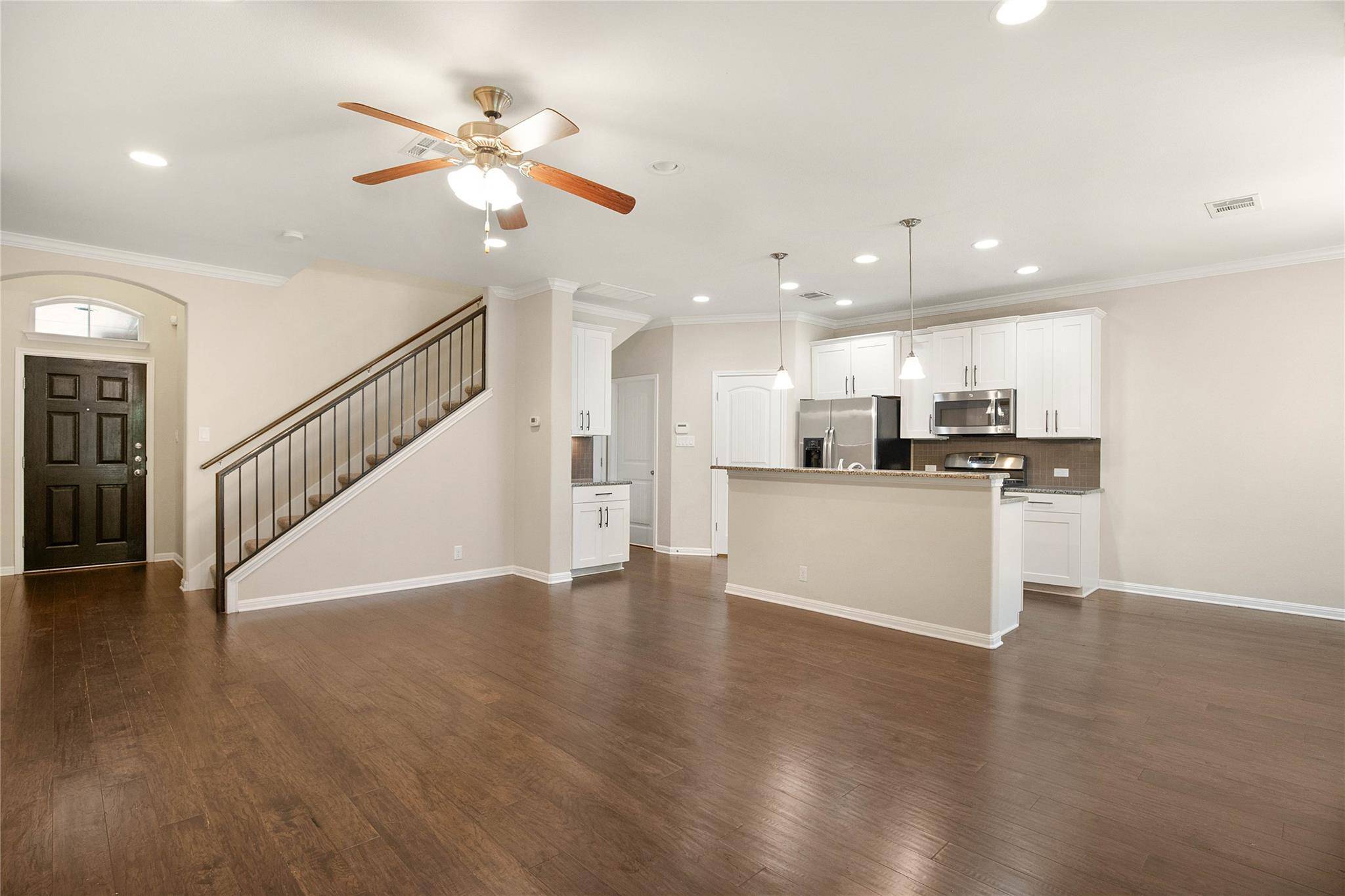13400 Briarwick DR #702, Austin, TX 78729