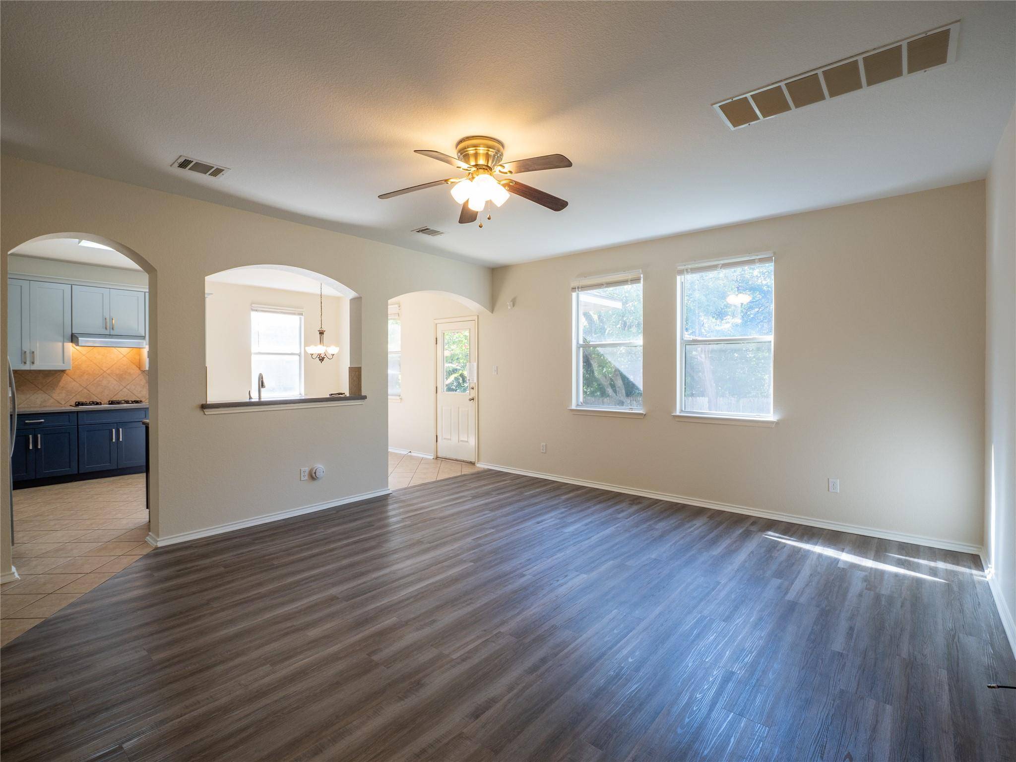 1710 Lomita DR, Leander, TX 78641