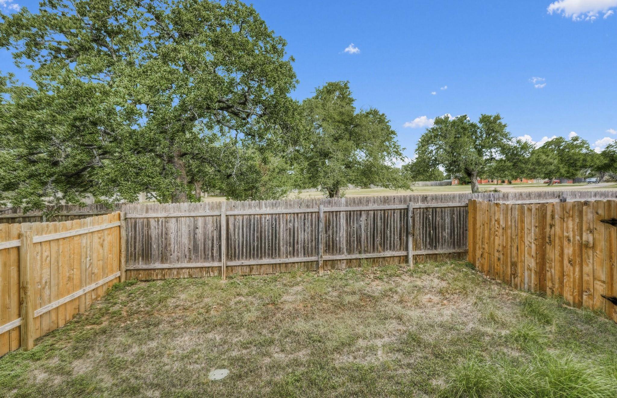 2410 Great Oaks DR #401, Round Rock, TX 78681