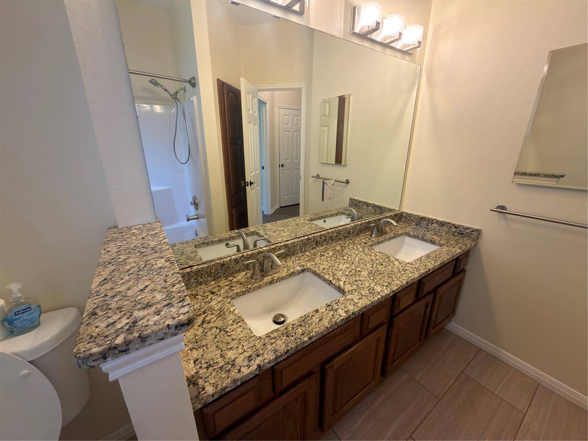 2008 Lancaster ST, San Marcos, TX 78666
