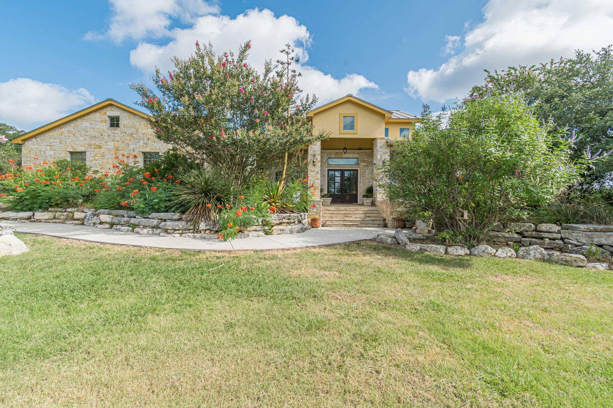 287 San Marcos TRL, New Braunfels, TX 78132