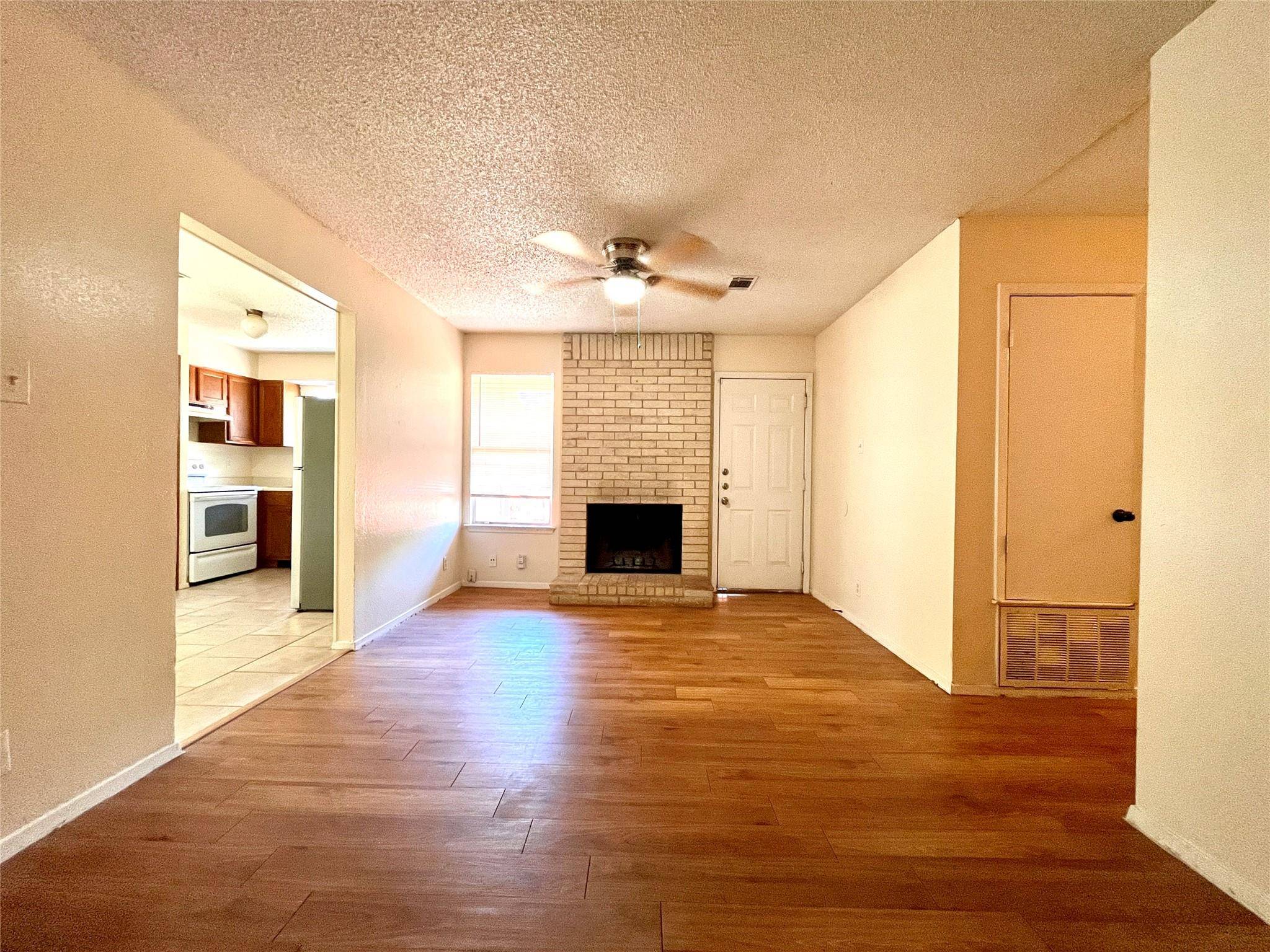 2802 Aftonshire WAY #B, Austin, TX 78748