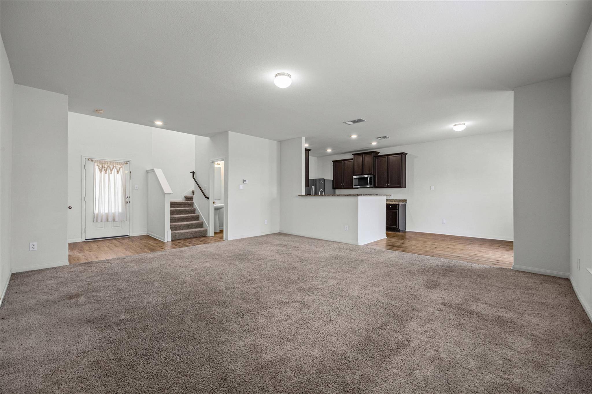 19812 Hubert R Humphrey RD, Manor, TX 78653