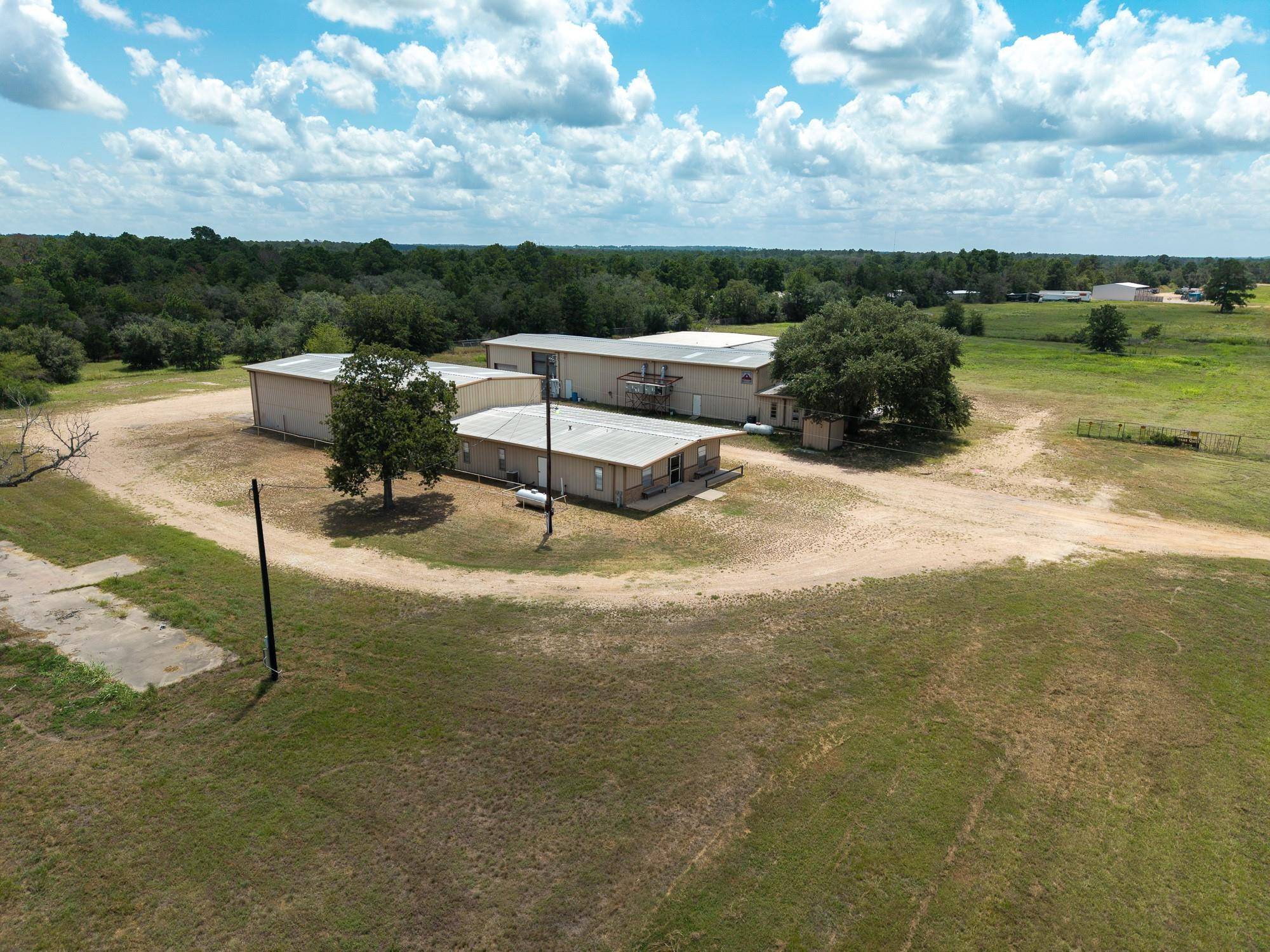5600 N US HWY 77, La Grange, TX 78945