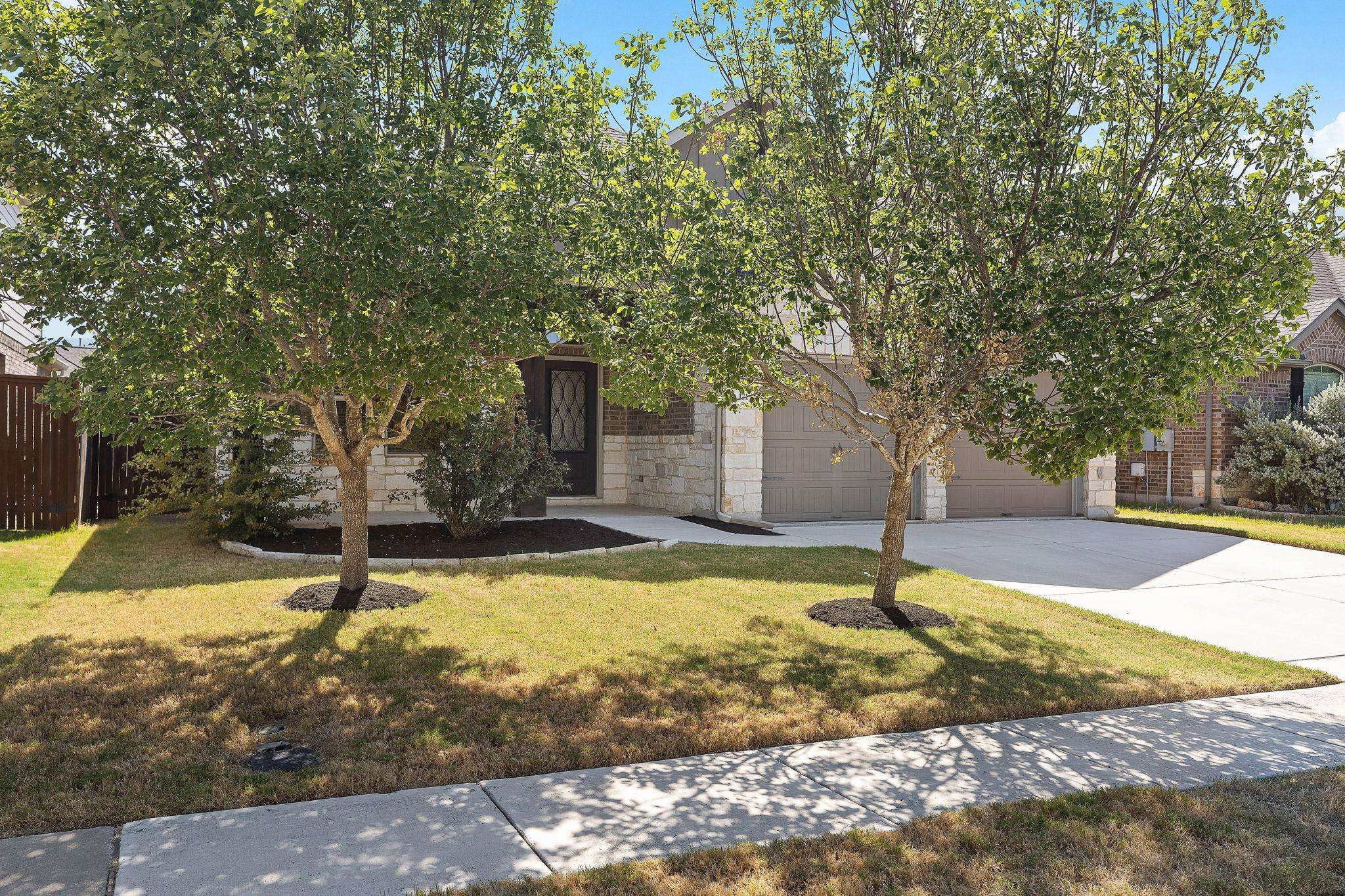 171 Salt Fork DR, Liberty Hill, TX 78642