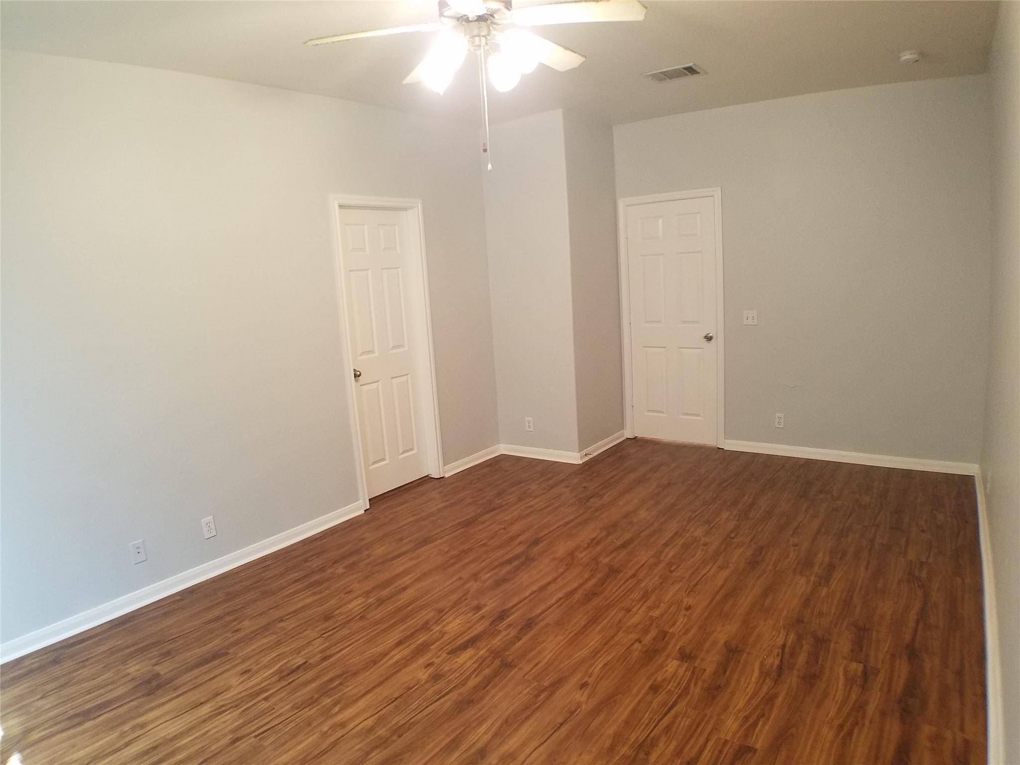 2500 Allred DR #B, Austin, TX 78748