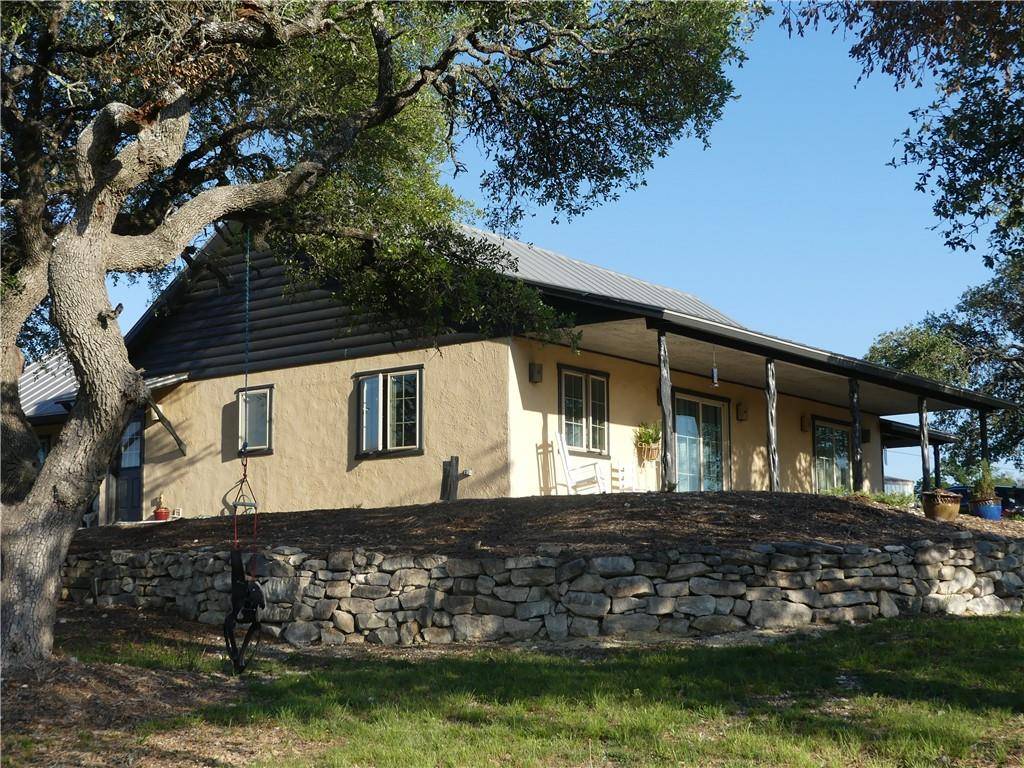 226 Deer Run DR, Kerrville, TX 78058