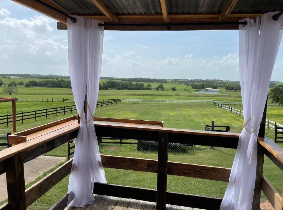 1281 Post Oak Point RD, New Ulm, TX 78950