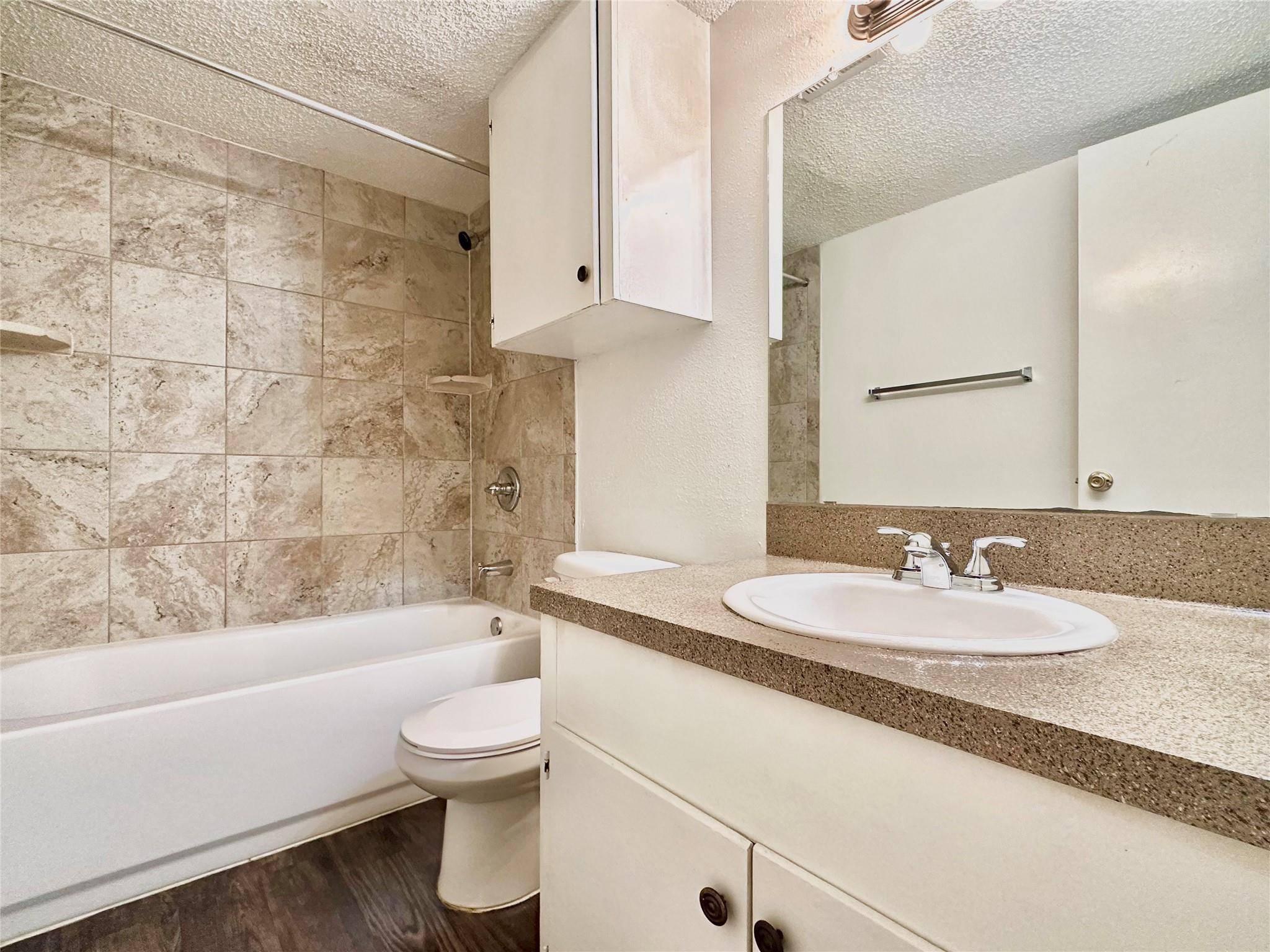 301 W 29th ST #D307, Austin, TX 78705