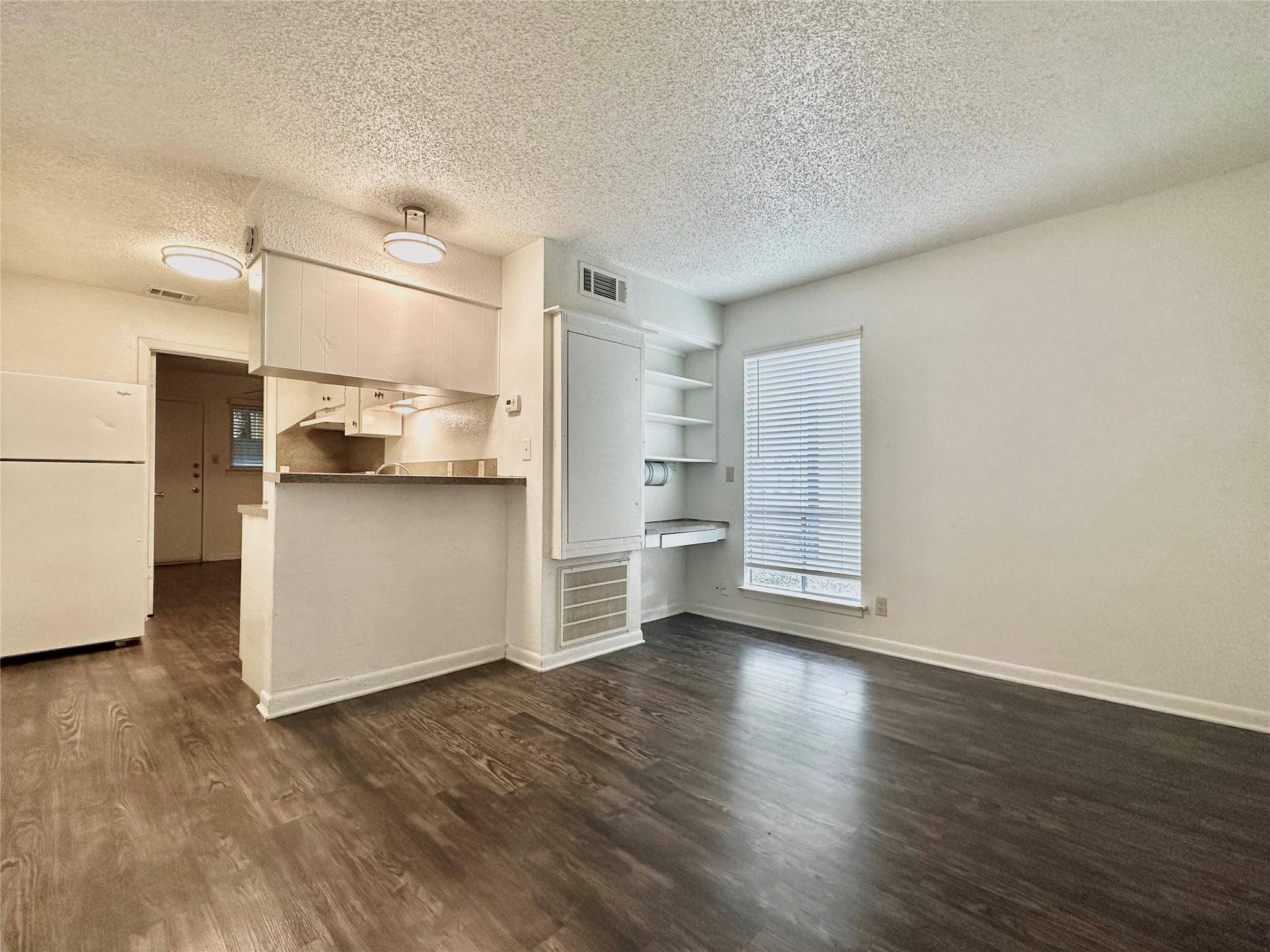 301 W 29th ST #D307, Austin, TX 78705