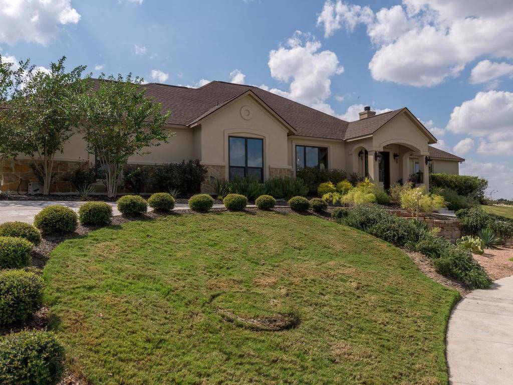 1915 Sarah CV, Taylor, TX 76574