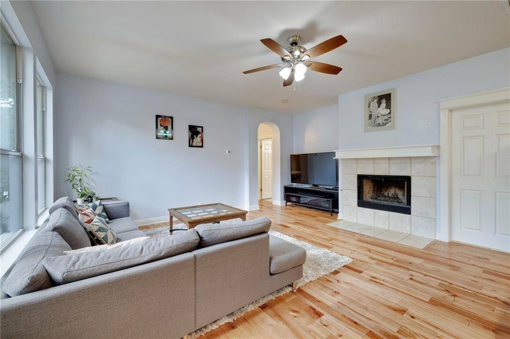 610 Palo Alto LN, Cedar Park, TX 78613