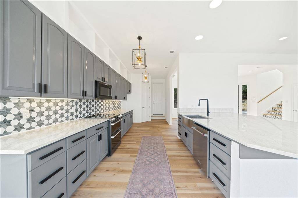 13301 Lone Rider TRL, Bee Cave, TX 78738